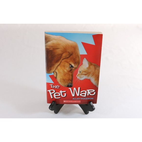 Scholastic Other - The Pet War Allan Woodrow Scholastic Paperback Childrens Fiction Novel Dog Cat